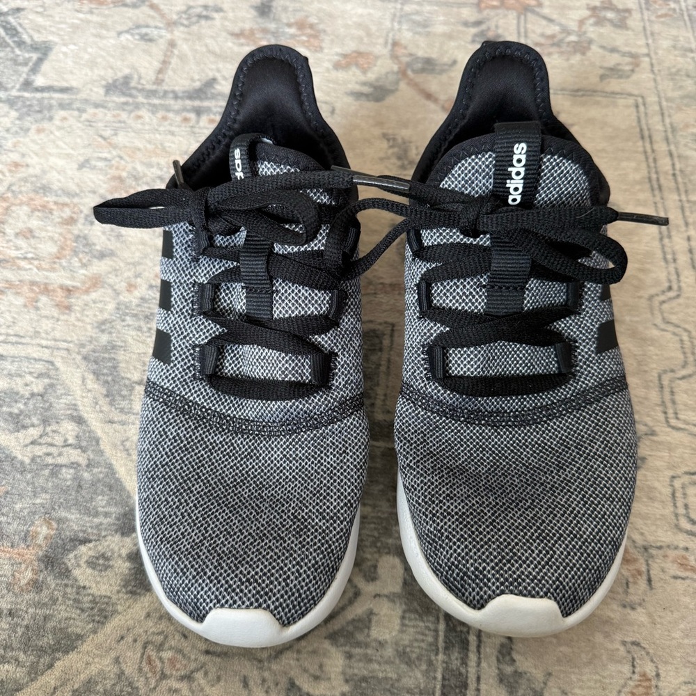 Adidas cloud foam sneakers